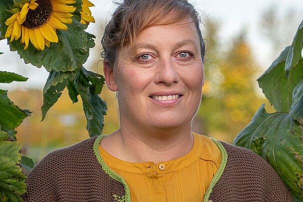 beyerRose-gruenerEngel_Copyright-thegoodpicture-de